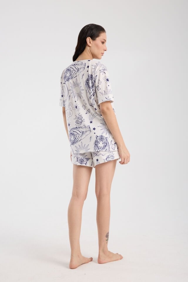 Calm Gömlek Şort Düğmeli Pijama Takımı Renkli Desenli White Tiger